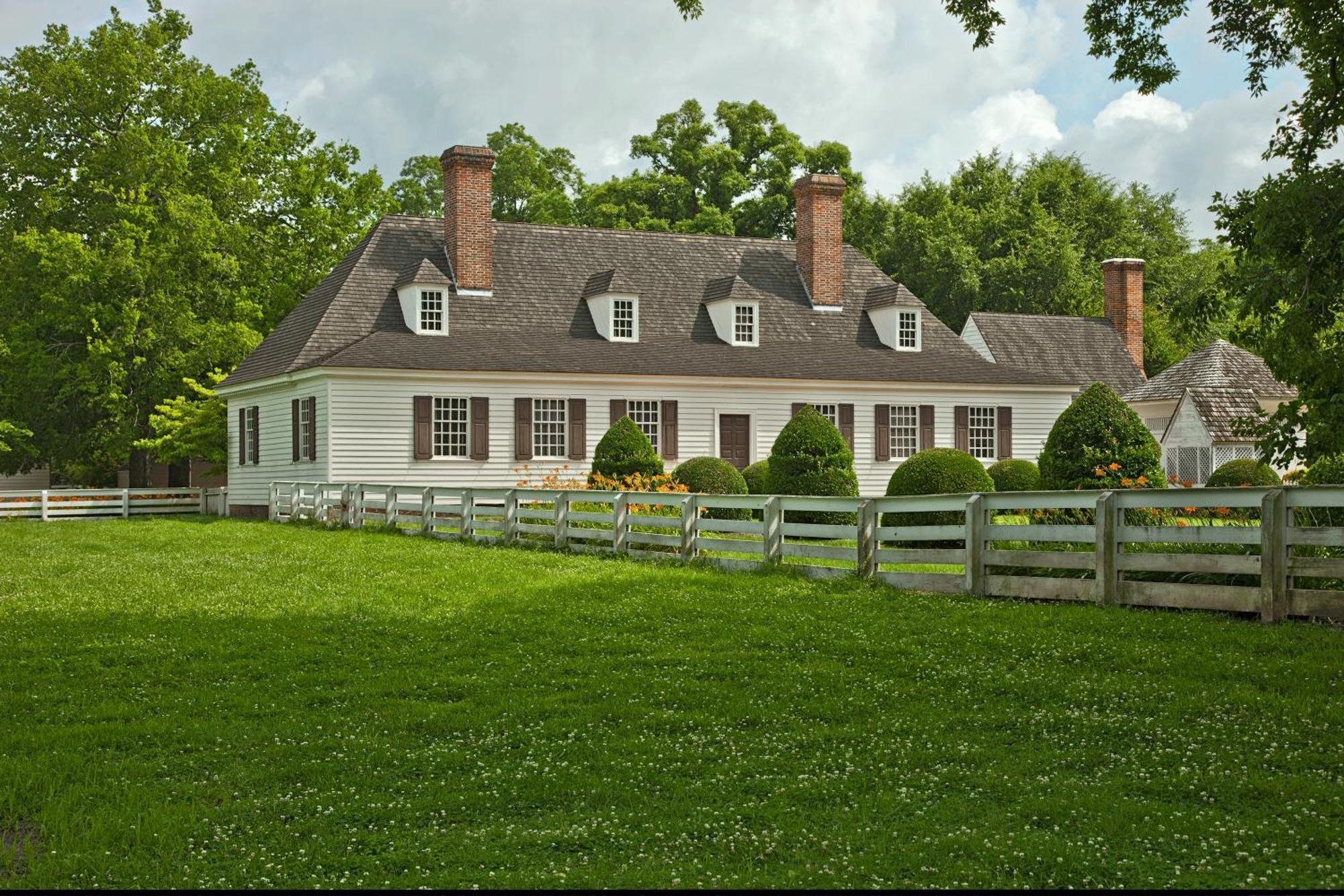 Colonial Houses, An Official Colonial Williamsburg