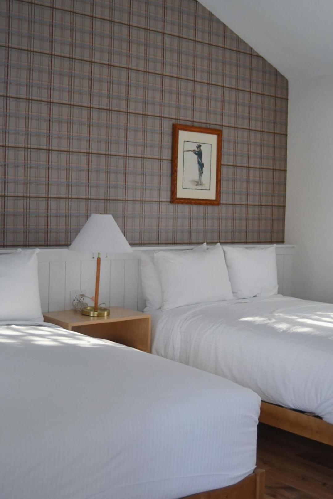 Inn Rochambeau Roadside *
