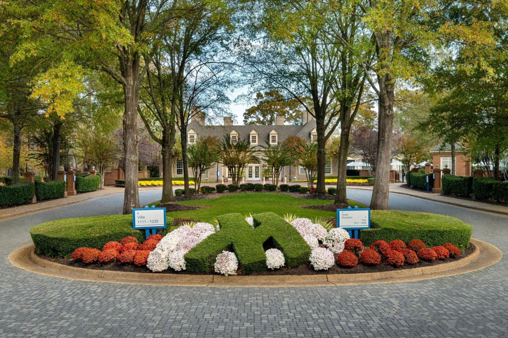 Marriott's Manor Club At Ford's Colony Hotel