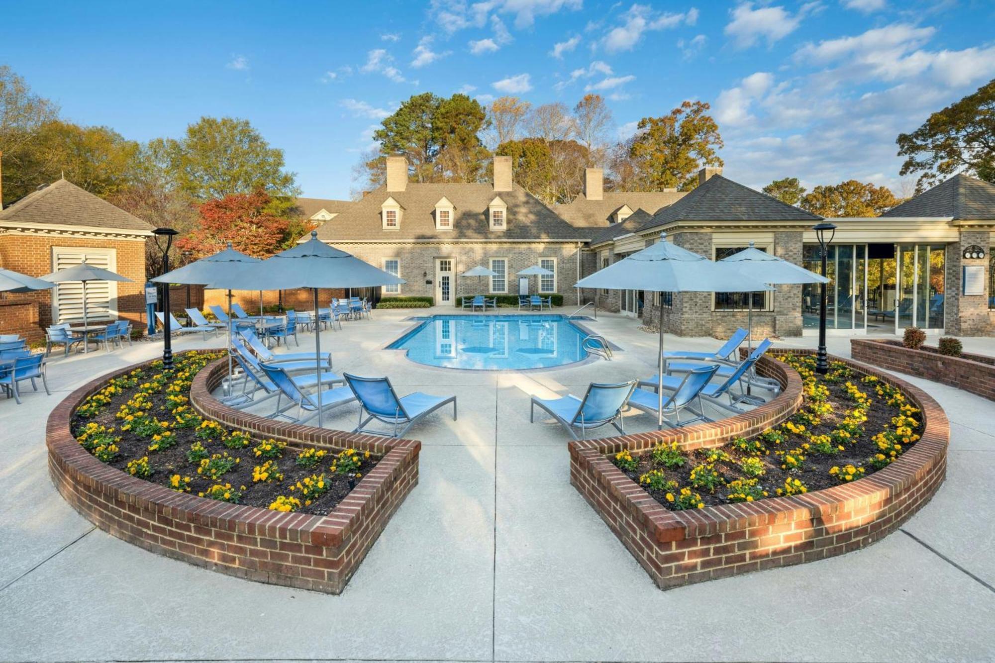 Marriott's Manor Club At Ford's Colony Hotel