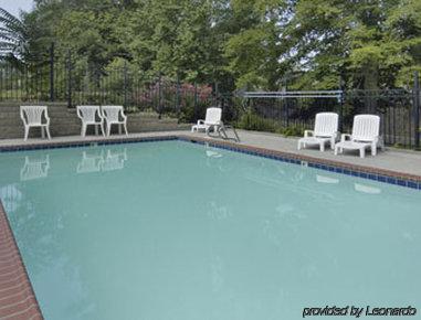Travelodge By Wyndham Colonial Area *