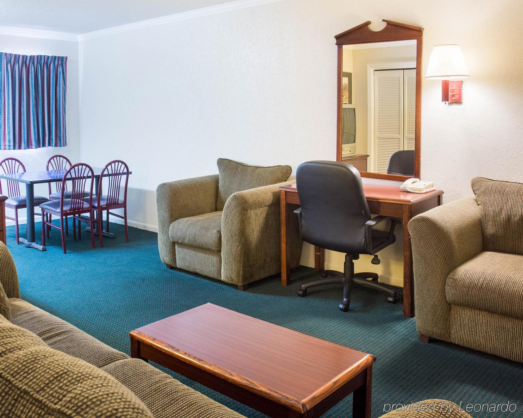 Hotel Rodeway & 2*