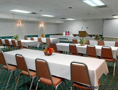 Days Colonial Area Hotel 2*