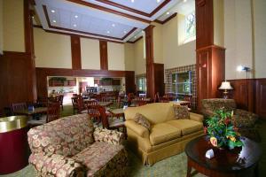 Hotel Courtyard - Busch Gardens Williamsburg