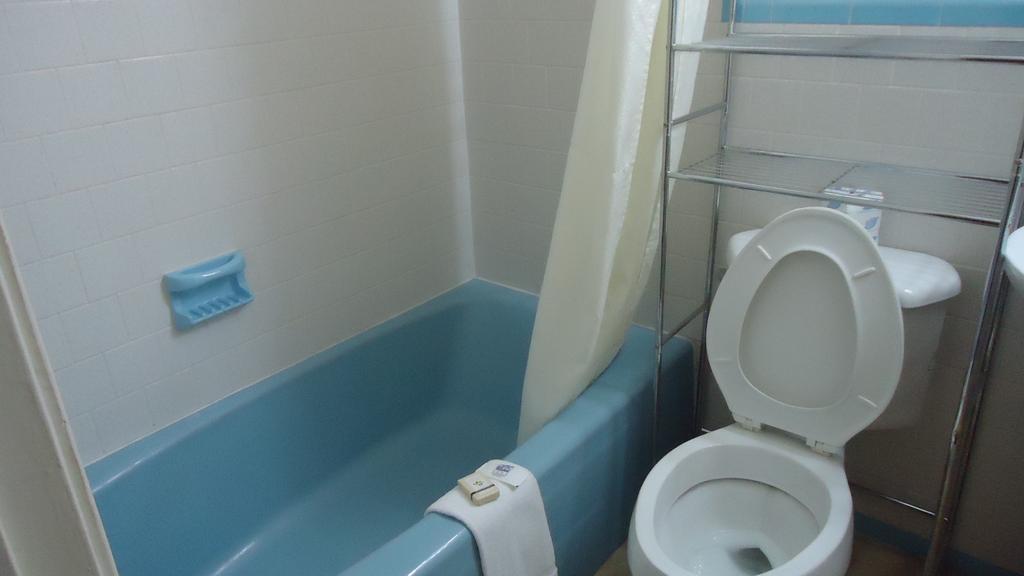 Motel Budget 2*