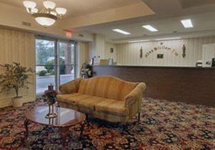 Travelodge By Wyndham Colonial Area