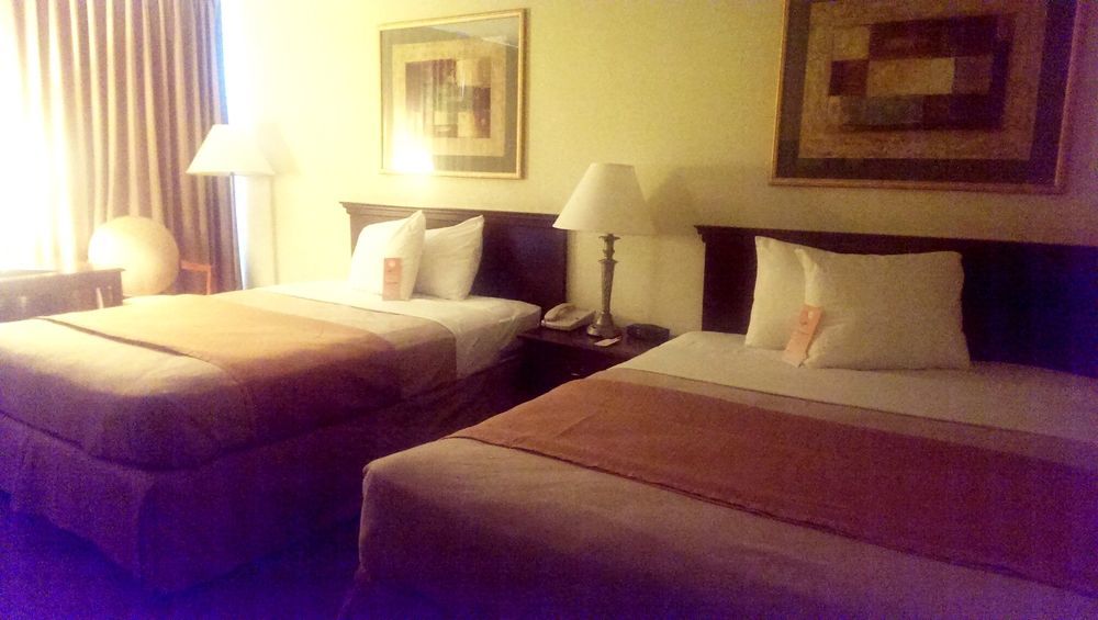 Howard Johnson By Wyndham Hotel 2*
