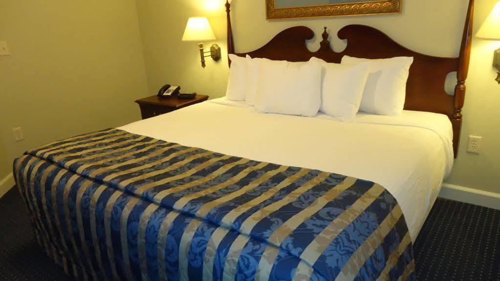 Bluegreen Vacations Patrick Henry Sqr, Ascend Collection Hotel 2*