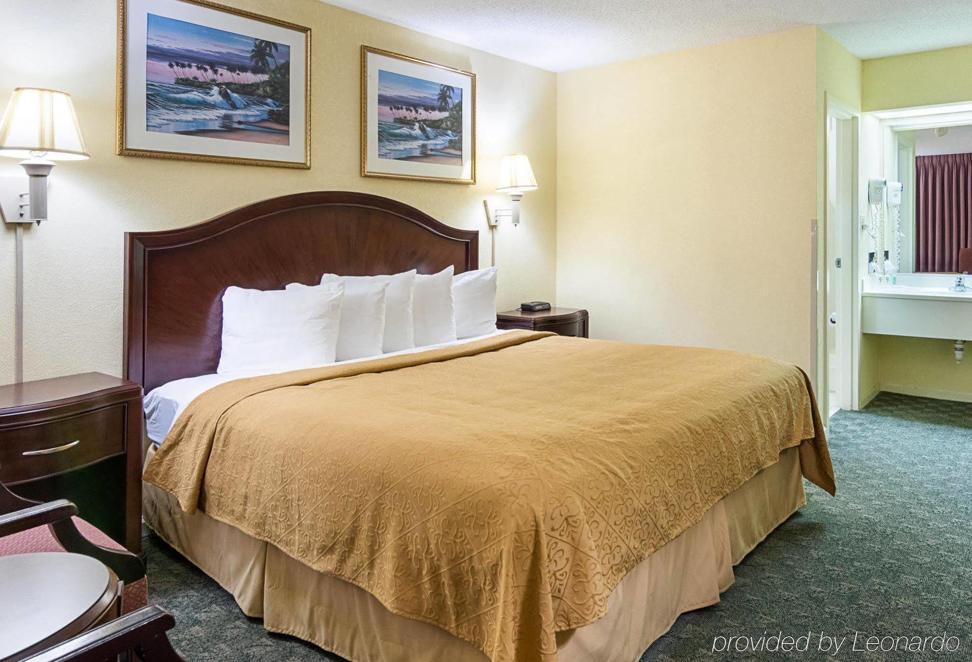 Baymont By Wyndham Hotel