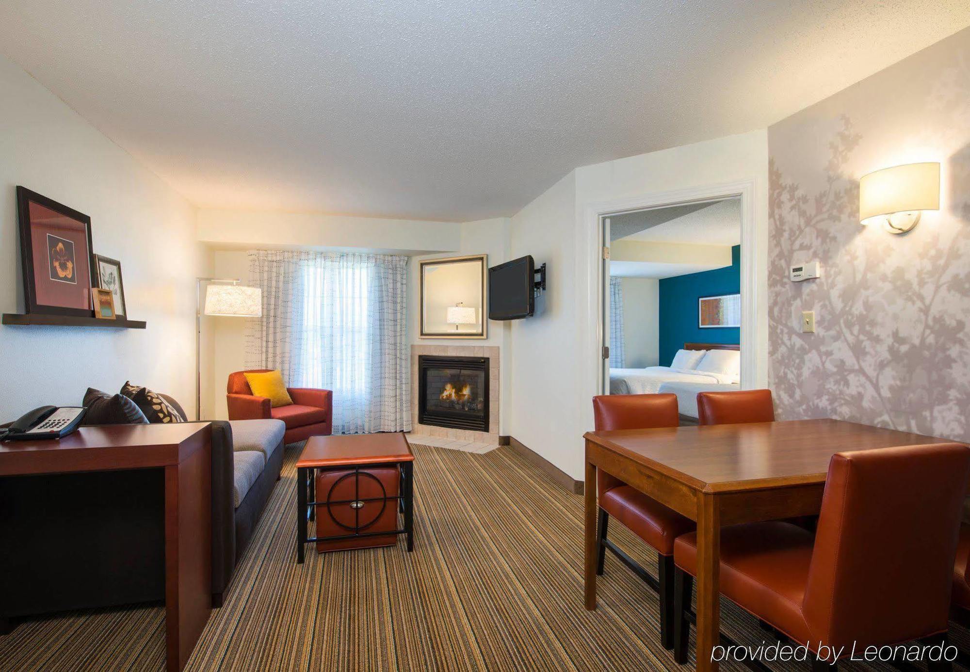 Hotel By Marriott