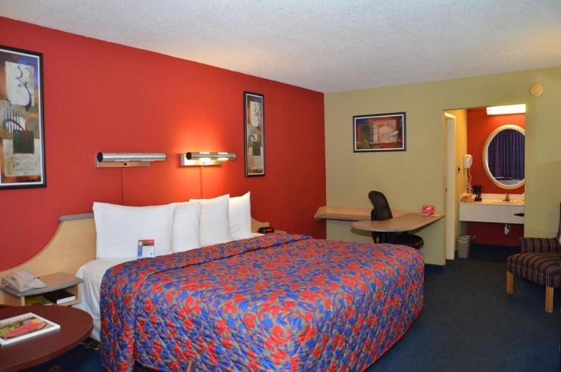 Motel Red Roof 2*
