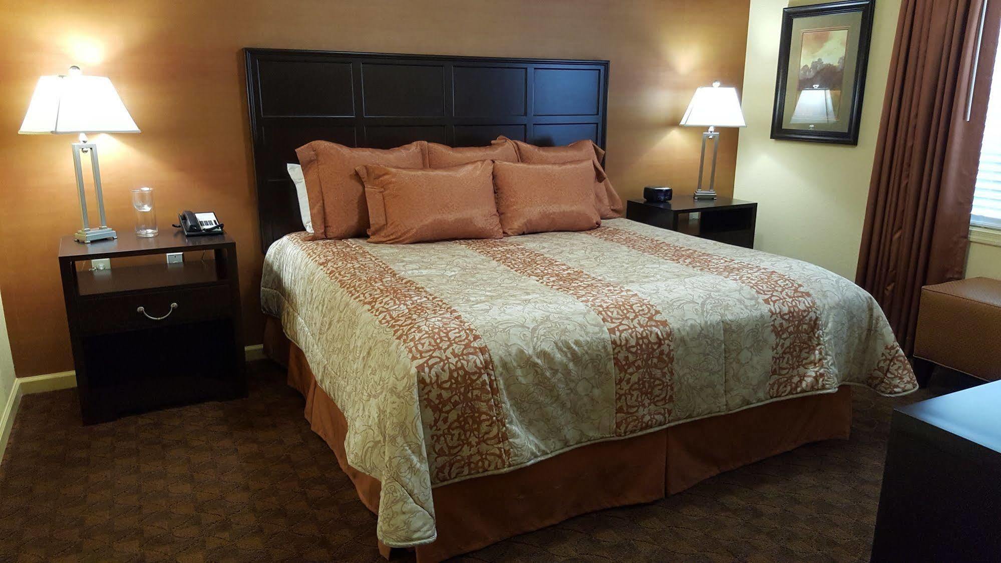 The Colonies At Resort 4*