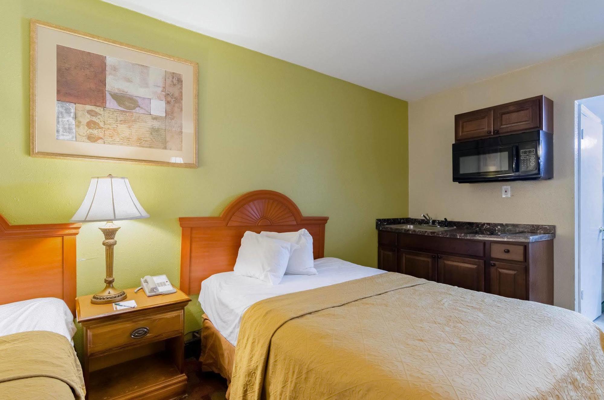 Baymont By Wyndham Hotel 2*