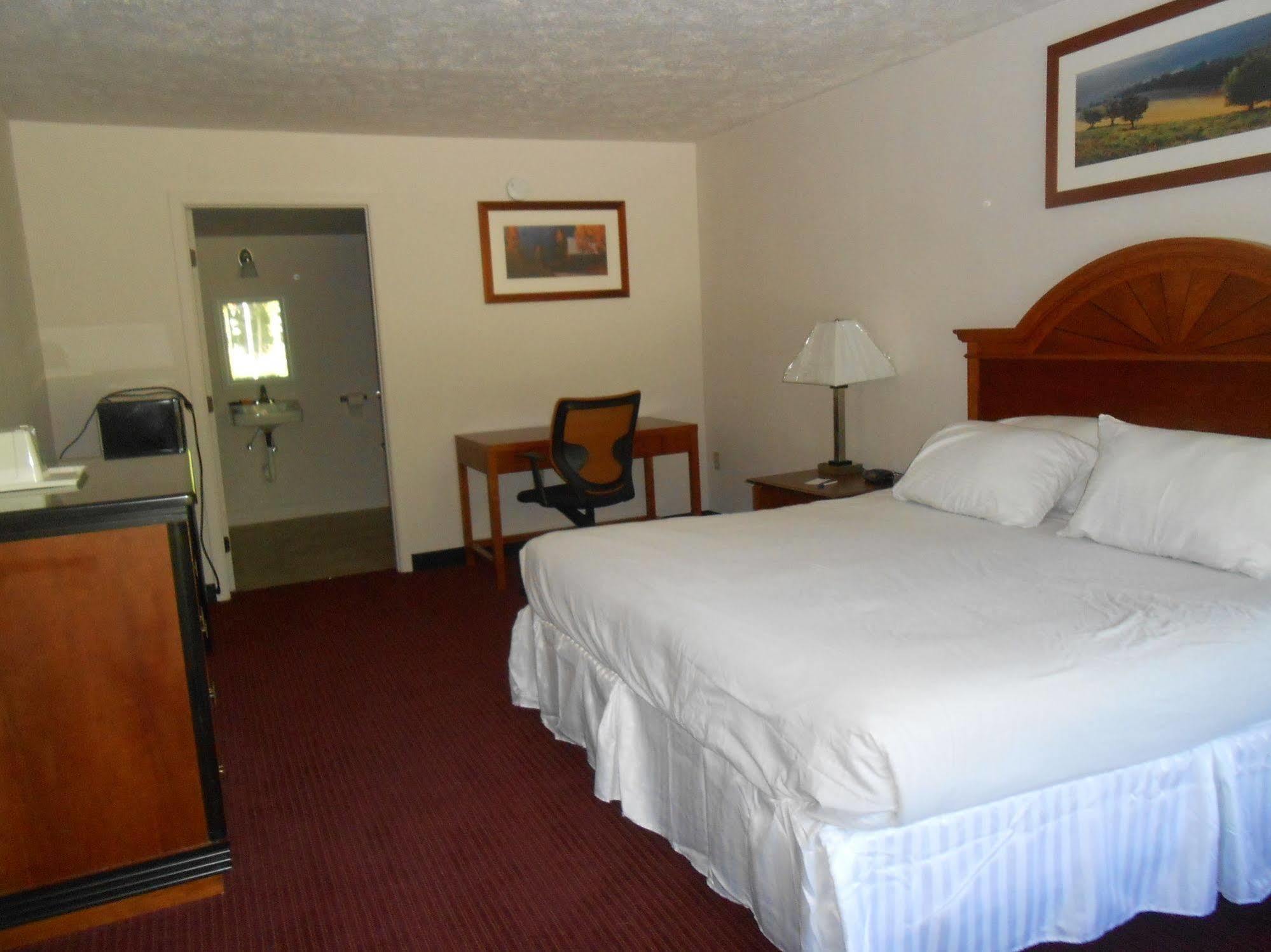 Hotel Americas Best Value 2*
