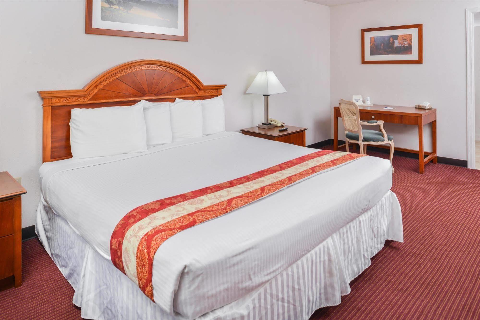 Americas Best Value Hotel 2*