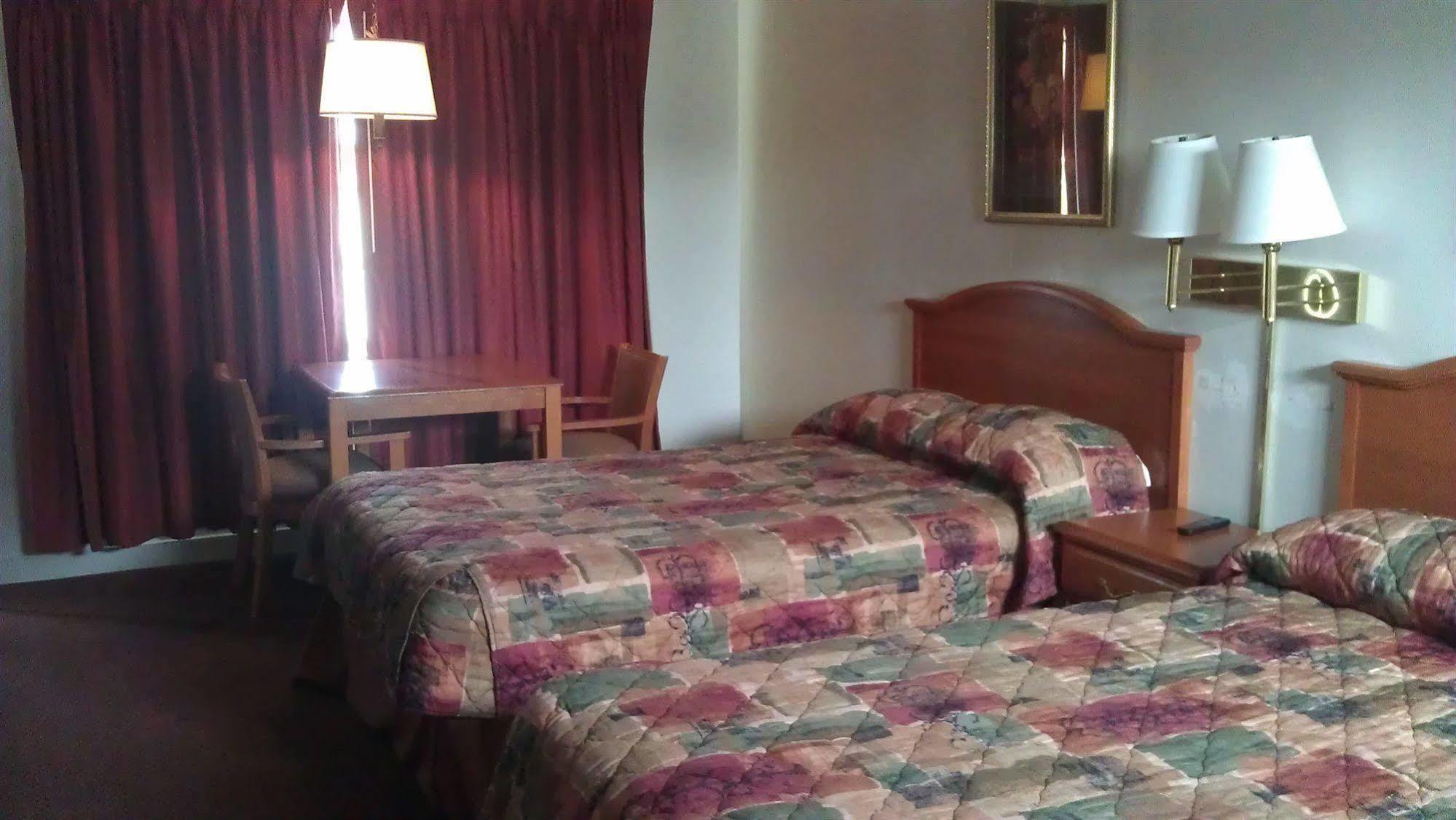 Bassett Motel 2*