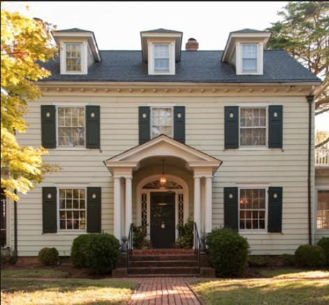 Bed & Breakfast Colonial Capital