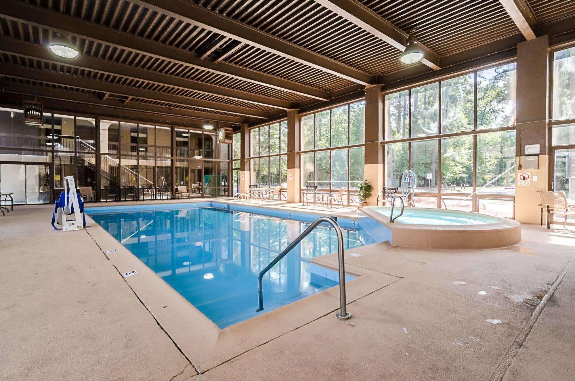 Baymont By Wyndham Williamsburg