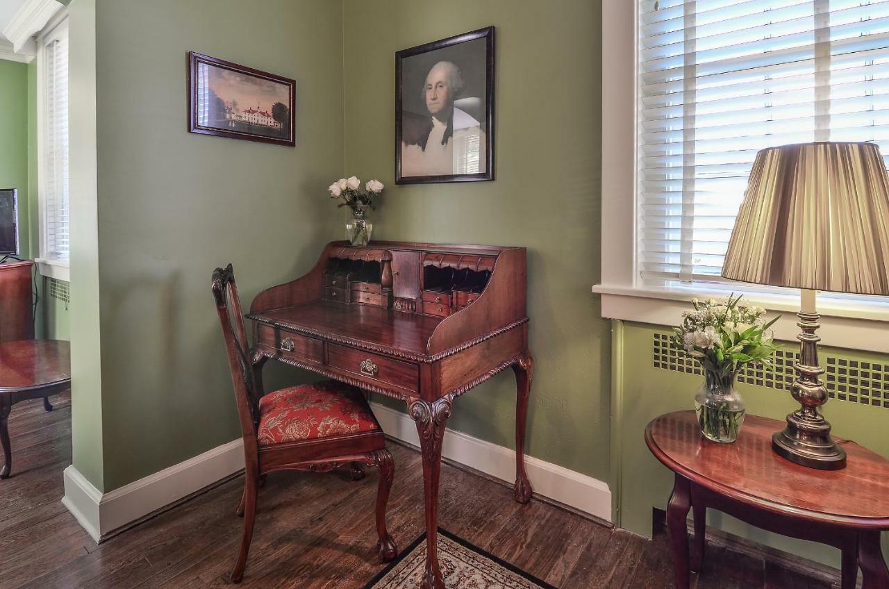 Cedars Of Bed & Breakfast Williamsburg