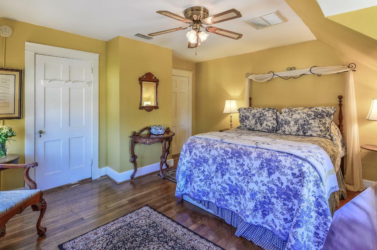 Bed & Breakfast Cedars Of Williamsburg