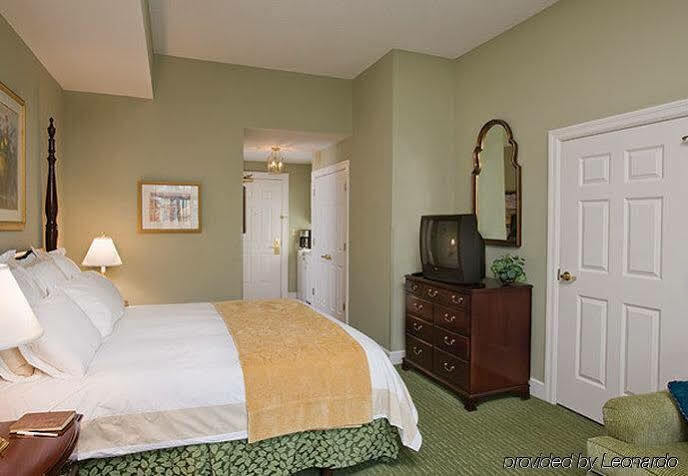Marriott's Manor Club At Ford's Colony 4*