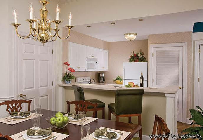 Hotel Marriott's Manor Club At Ford's Colony
