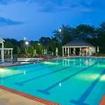 Powhatan Resort