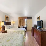 Williamsburg Suites