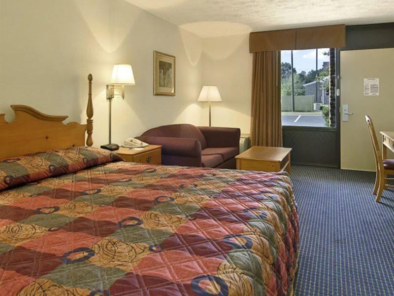 Williamsburg Suites * Williamsburg