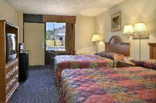 Williamsburg Suites Hotel